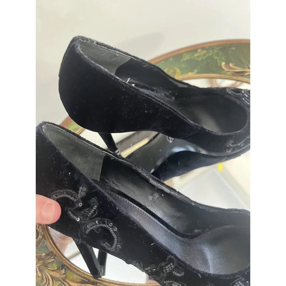 Michael Kors Black Velvet Sequin Beaded Embroidered Pointed Toe Pumps Size 8